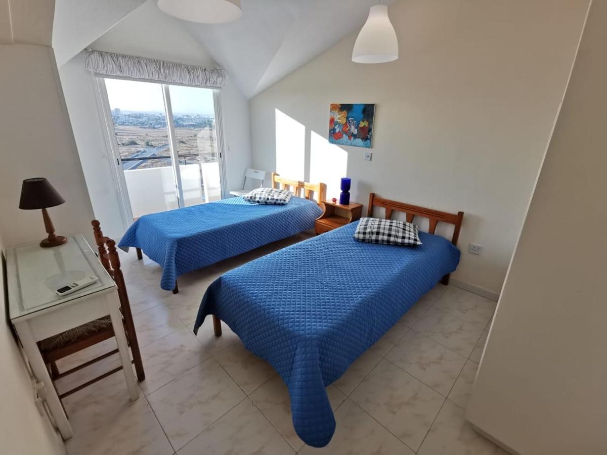 Must Stay - Sea & Salt Lake Panoramic View Apt Larnaca Bagian luar foto