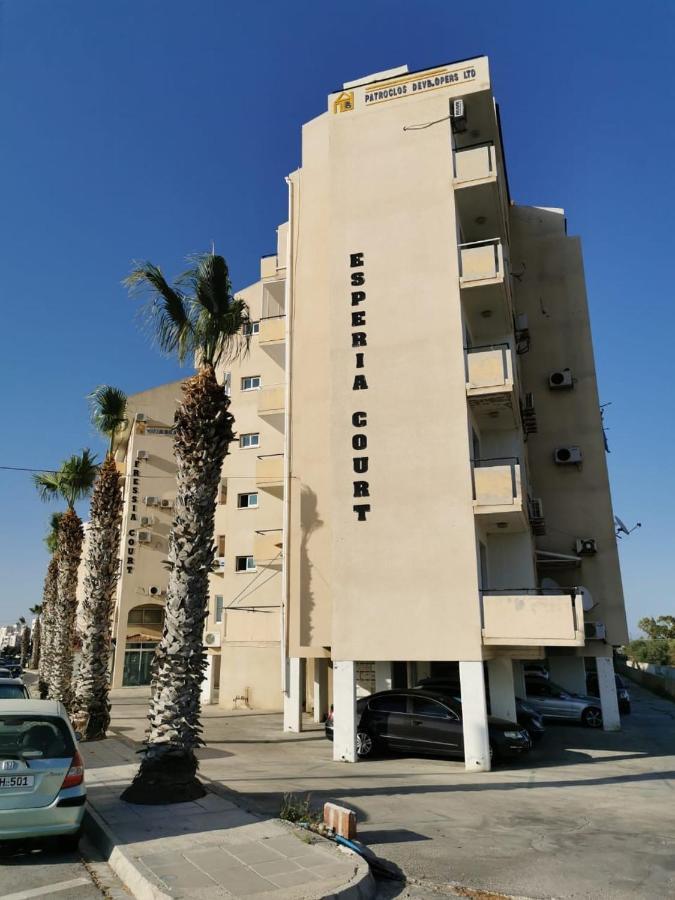 Must Stay - Sea & Salt Lake Panoramic View Apt Larnaca Bagian luar foto