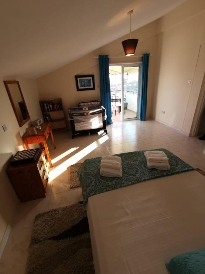 Must Stay - Sea & Salt Lake Panoramic View Apt Larnaca Bagian luar foto