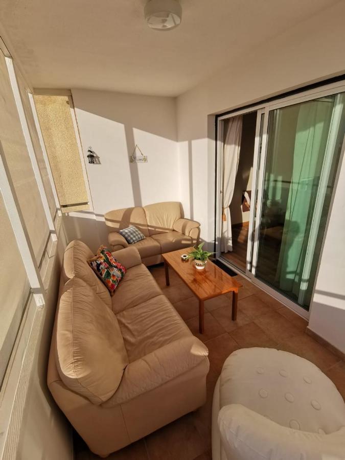 Must Stay - Sea & Salt Lake Panoramic View Apt Larnaca Bagian luar foto